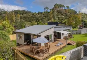 Flaxmill Haven - Cooks Beach Holiday Home - Cooks Beach