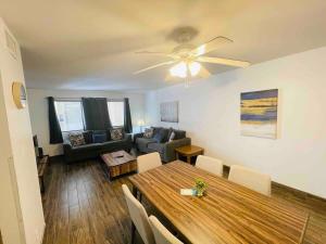 Ocean Dunes Villas #17 short walk to the beach