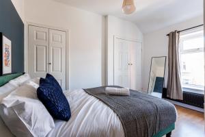 Modern 3-Bed House Parking & Family & Friends