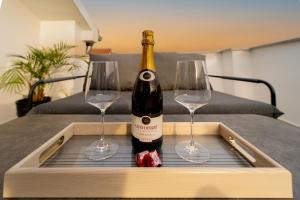 Penthouse Oasis with Sea Views and Terrace