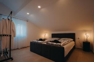 Penthouse Oasis with Sea Views and Terrace