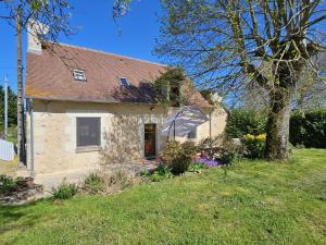 Maisons de vacances Evasion paisible en Touraine, gite authentique avec jardin clos, proche foret, ideal famille et amis - FR-1-381-321 : photos des chambres