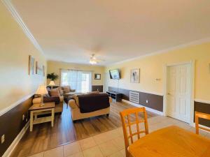 Calming & Relaxing condo in the center of MB