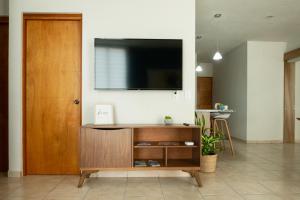 Departamento amplio con alberca y asador - Hasta 14 personas - B3