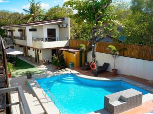 Elmarie Beach Resort
