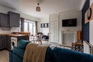 Gateshead 4 BR Home for Serenity Stay