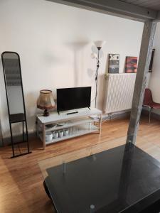 Spacieux studio meublé