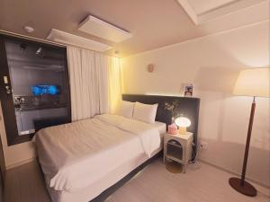 Dongseongro DSR&U Hotel room