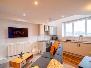 Hotl Aparts at The Deal House