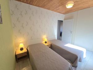 Maisons de vacances Maison de plain-pied avec cheminee et WiFi a Domme - FR-1-616-3 : photos des chambres