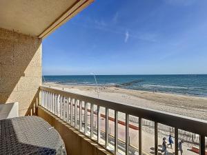 Appartements Bel Appartement F2 en 1ere Ligne avec Ascenseur - 4 Pers - Palavas-les-Flots - FR-1-715-88 : Appartement