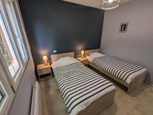 Maisons de vacances Gite 80m² au bord du lac, calme, animaux admis - FR-1-611-116 : photos des chambres