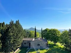 Detached cottage with swimming pool - Misciano