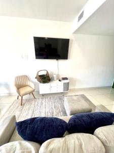 3BR Townhouse, Miami and the Keys