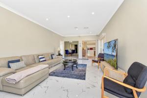 Hunter Valley Family Oasis - 5 bedroom House with Pool