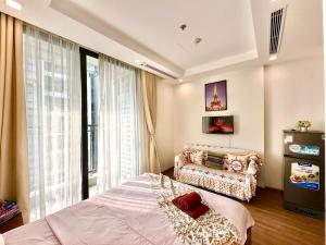 High Quality Studio Apt With Swimming Pool, Gym, Private Walking Lake