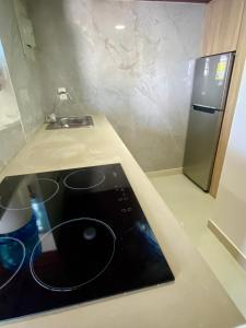 Amplio y central apartamento con vista al mar