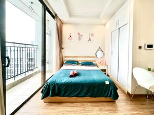 Top Floor High Quality Studio In Vinhomes Green Bay Near Marriott, Grand Plaza