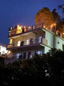 Doctor Kush Stay Cafe Music - 比姆塔尔