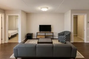 2 Bedroom Condo in Milton - Milton