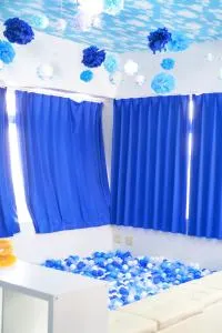 150平米の丸々貸切のお部屋で国際通りまで徒歩圏内の最大宿泊14名可能 - Urasoe