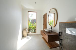 Villa Loka Lodge - Nyang Nyang by Yolla Hospitality