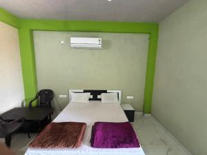 Hotel Chandar Palace - Near Khatu Shyam Ji Temple