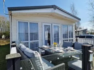 Ladybird Lodge - Warton