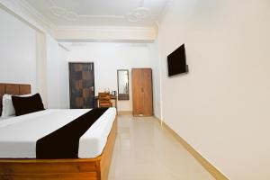 Super Collection O Raja Bazar Bailey Road