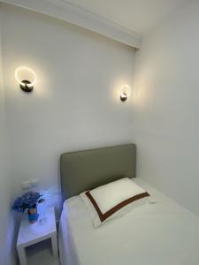 Versailles One Garden Villa Full Floor Suite