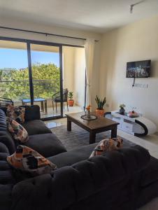 3rd avenue beach apartment