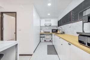 Sawansa 20 3BR 300m2 Modern Seaview house near Beach