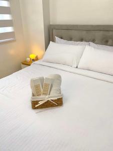 The Hive Staycation - SMDC Hope Residences