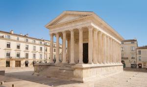 Hypercentre - Proche de la Maison Carrée
