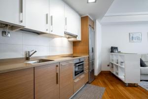 Esnaola by People Rentals