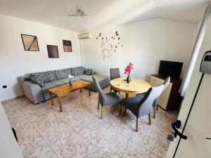 Apartment Schwarz in Petrčane V