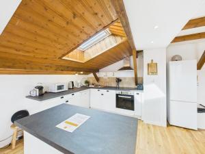 Appartements Appartement Terrasse, vue sur les montagnes et Parking : photos des chambres