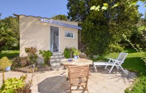Maisons de vacances Awesome Home In Oletta : photos des chambres