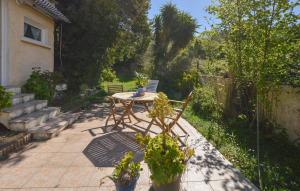 Maisons de vacances Awesome Home In Oletta : photos des chambres