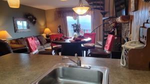 Mountain View Retreats