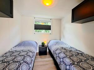 Moderne Tiny Chalet, 15min van Zeeuwse Kust VP072