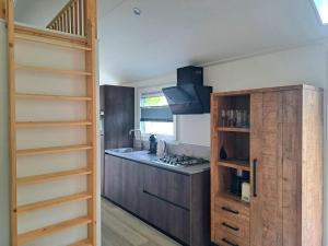 Moderne Tiny Chalet, 15min van Zeeuwse Kust VP072