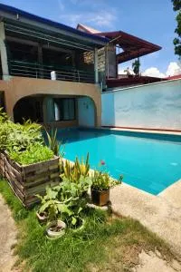 Larosa Hostel Puerto Princesa - Tiniguiban