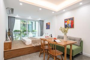 CHAPMAN Residences-Elevator-100m2 Rooftop-Heart of Hanoi