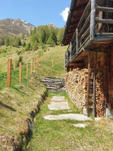 Almhütte Santnerhof - Hochgebirgshütte 1750m - This is a remote high mountain hut