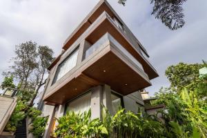 HIREAVILLA Villa Orann - Luxury 5BR in the heart of Vagator