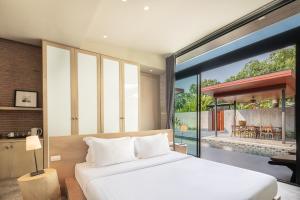 Sea Two Pool Villa Resort Pattaya
