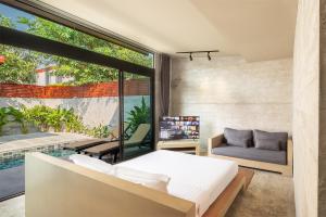 Sunday Sea Two Pool Villa Pattaya