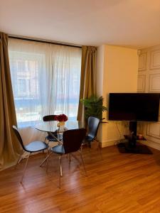 2 Bedroom Apartment near Glasgow City Centre, Celtic Park and Emirates Arena