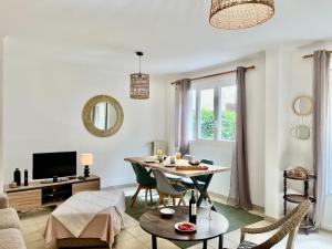 Les Bleuets YourHostHelper